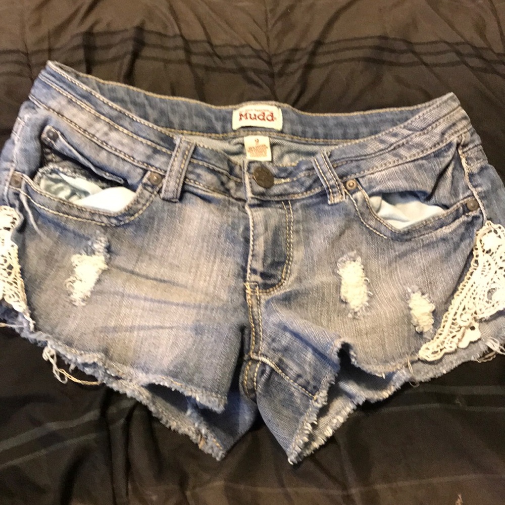 Jean Short Shorts with Lace Detail